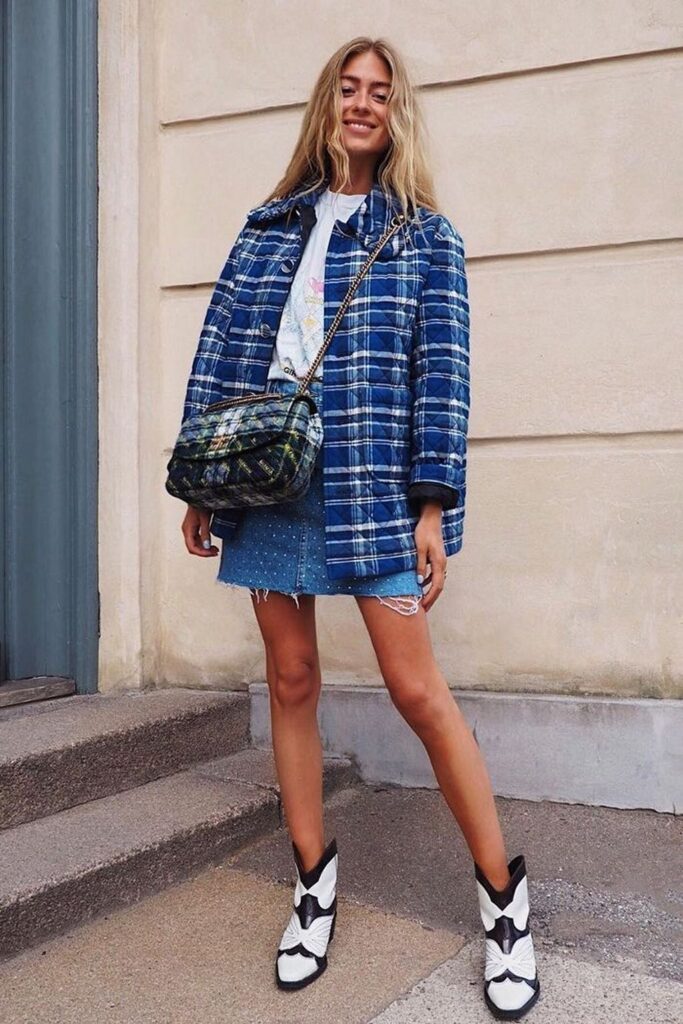 Look inspiração com bota cowboy feminina.