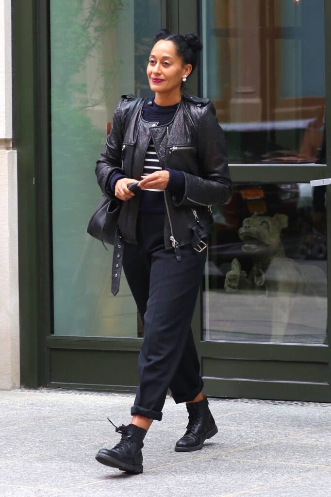 Look inspiração com a bota feminina de cadarço.