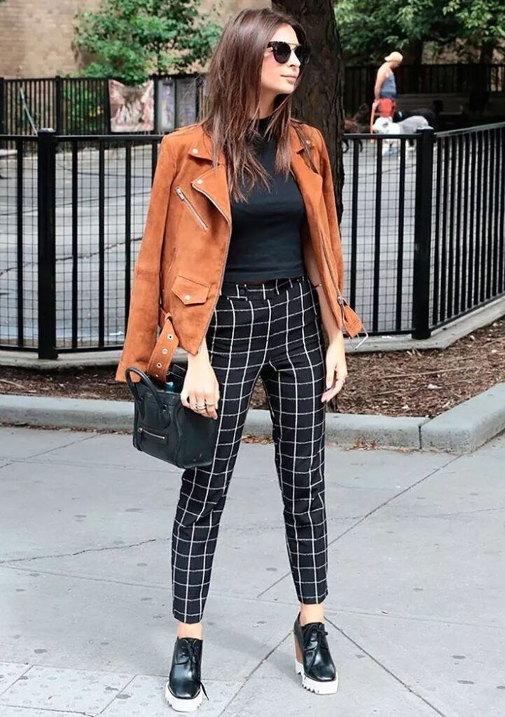 Look inspiração com o sapato abotinado.