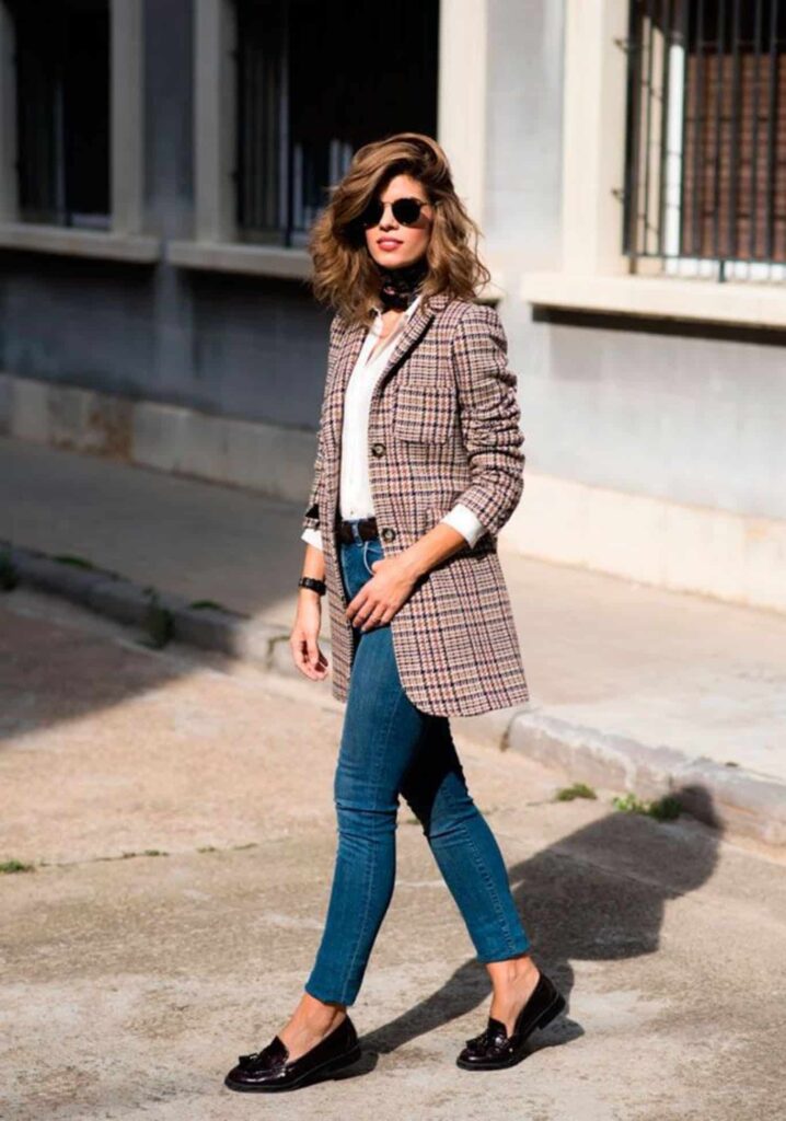 Look inspiração com modelos de sapato mocassim.