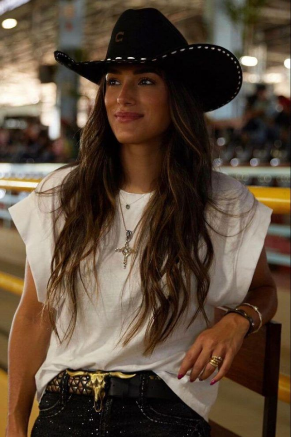 Looks country